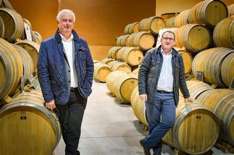 VIDEO. Reporter en Champagne à la distillerie Jean Goyard à A .